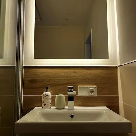 Apartment Schoenes City-studio - 10 Min Bis Zur Messe Düsseldorf